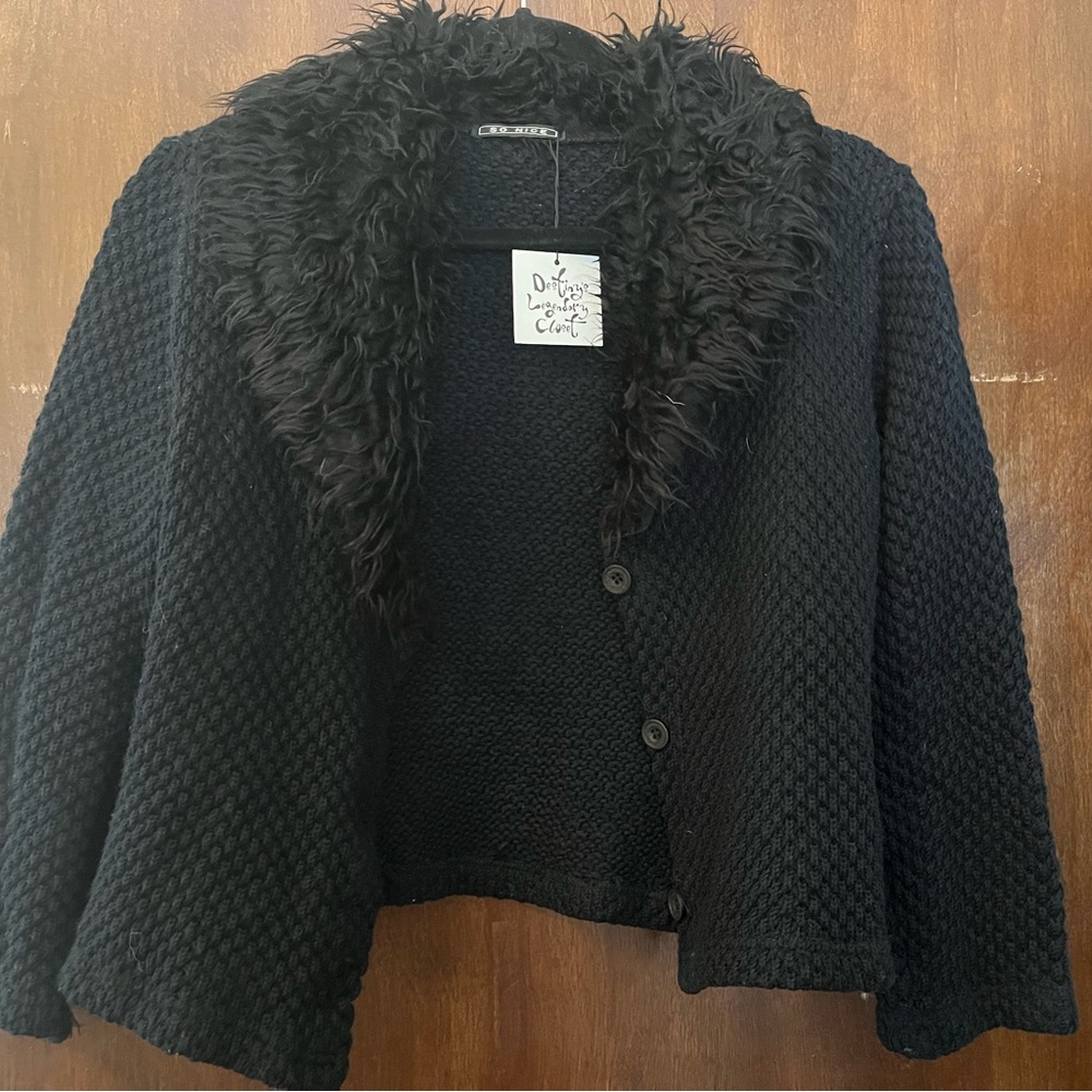 Vintage sweater-jacket with fur collar